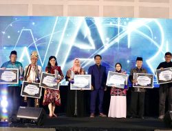 Khilma Anis Sabet Radar Jember Awards 2026, Konsisten Berkarya dan Berdayakan Perempuan