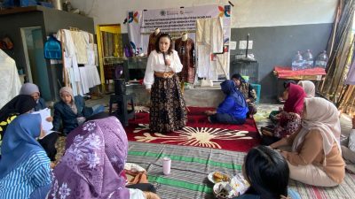 PM UPUD Universitas Dr Soetomo Mendukung Industri Hijau di IKM Batik Wahyulatri dan Poerwa Batik Probolinggo