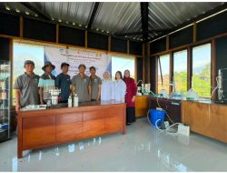 UBAYA-UWKS Perkuat Desa Atsiri Jatijejer melalui Hilirisasi Jahe dan Nilam