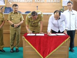 KPK Hibahkan Barang Rampasan Senilai Rp3 koma 6 Miliar untuk Penanganan Banjir di Bekasi