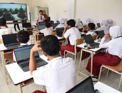Teknologi dalam Pembelajaran untuk Mendukung Siswa