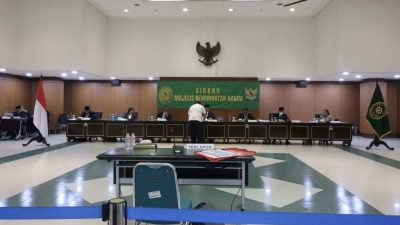 Hakim MNH Dijatuhi Nonpalu Satu Tahun Akibat Nikah Siri