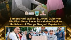 Semarak Hari Jadi ke-81 Jatim, Gubernur Khofifah Gelar Pasar Murah dan Bagikan Hadiah untuk Warga Bangsal Mojokerto dan Kademangan Blitar